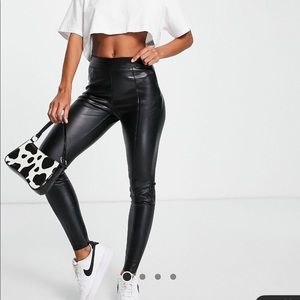 TOPSHOP PU LEATHER BLACK PANTS